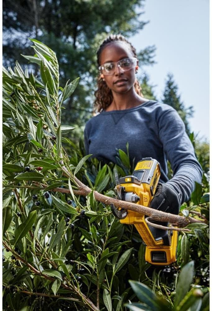 DEWALT 20V MAX Pruning Shears Garden Tool, Cordless, Bare Tool Only (DCPR320B)